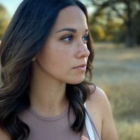 Alana Araya's avatar