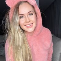 The whole F A M I L Y's avatar