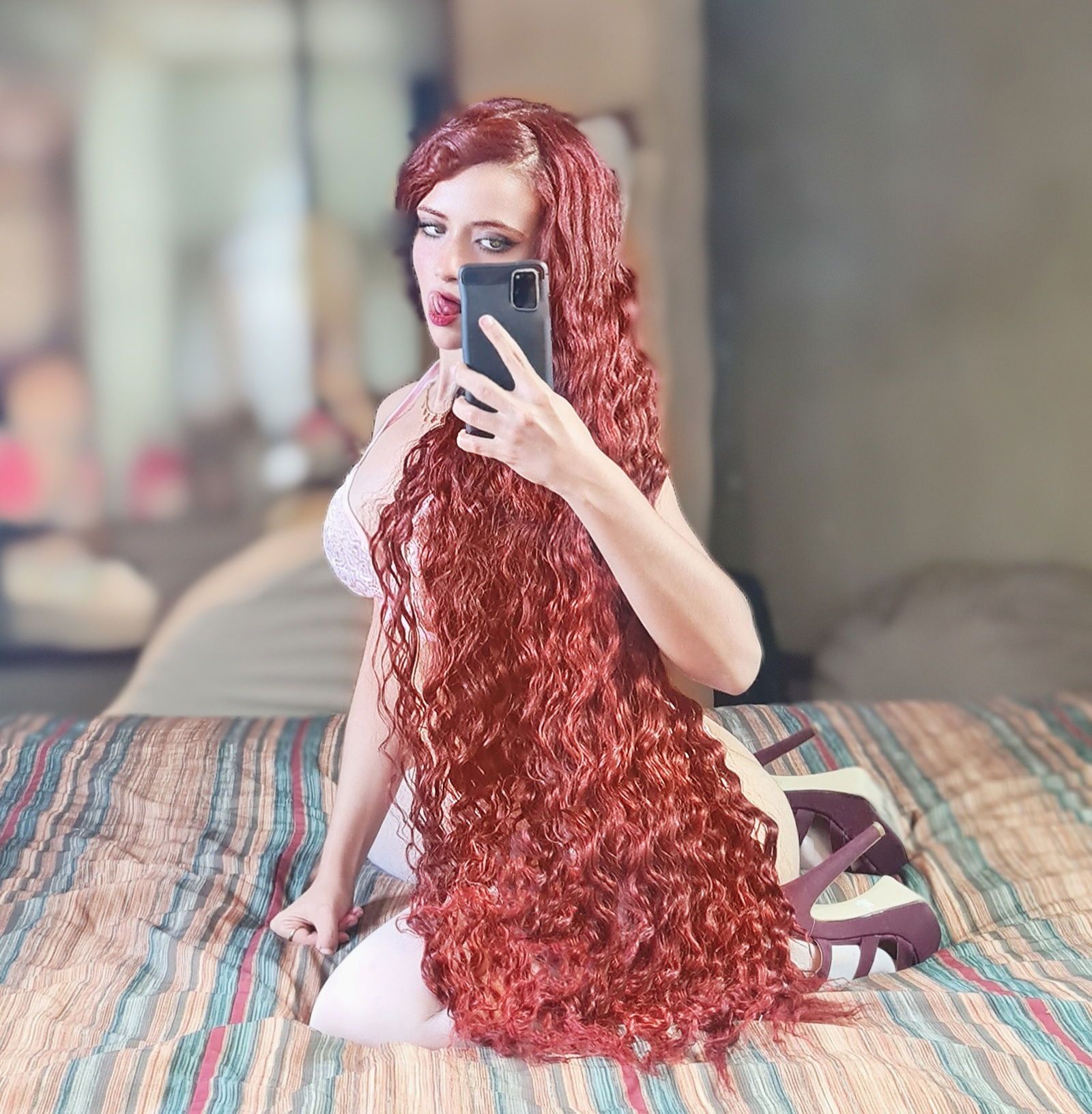 Bella Dueñas's avatar