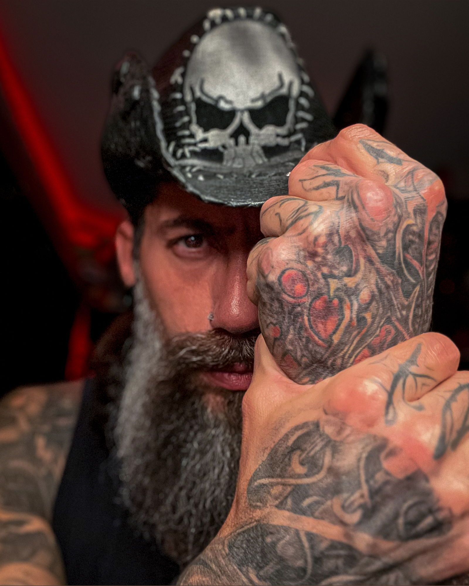 Alexander 🐺's avatar