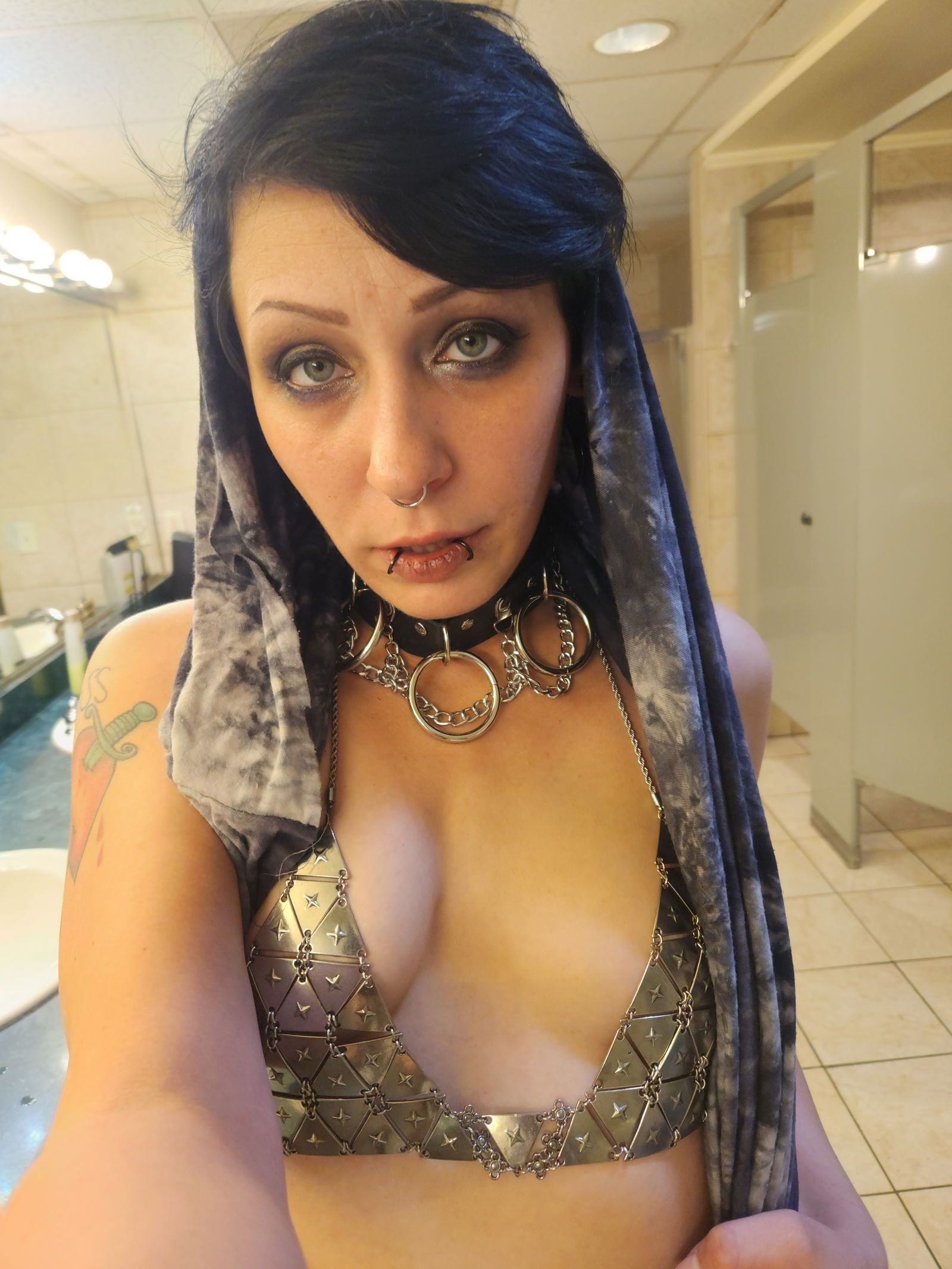 GLIMMER🔥Fetish Model😈's avatar