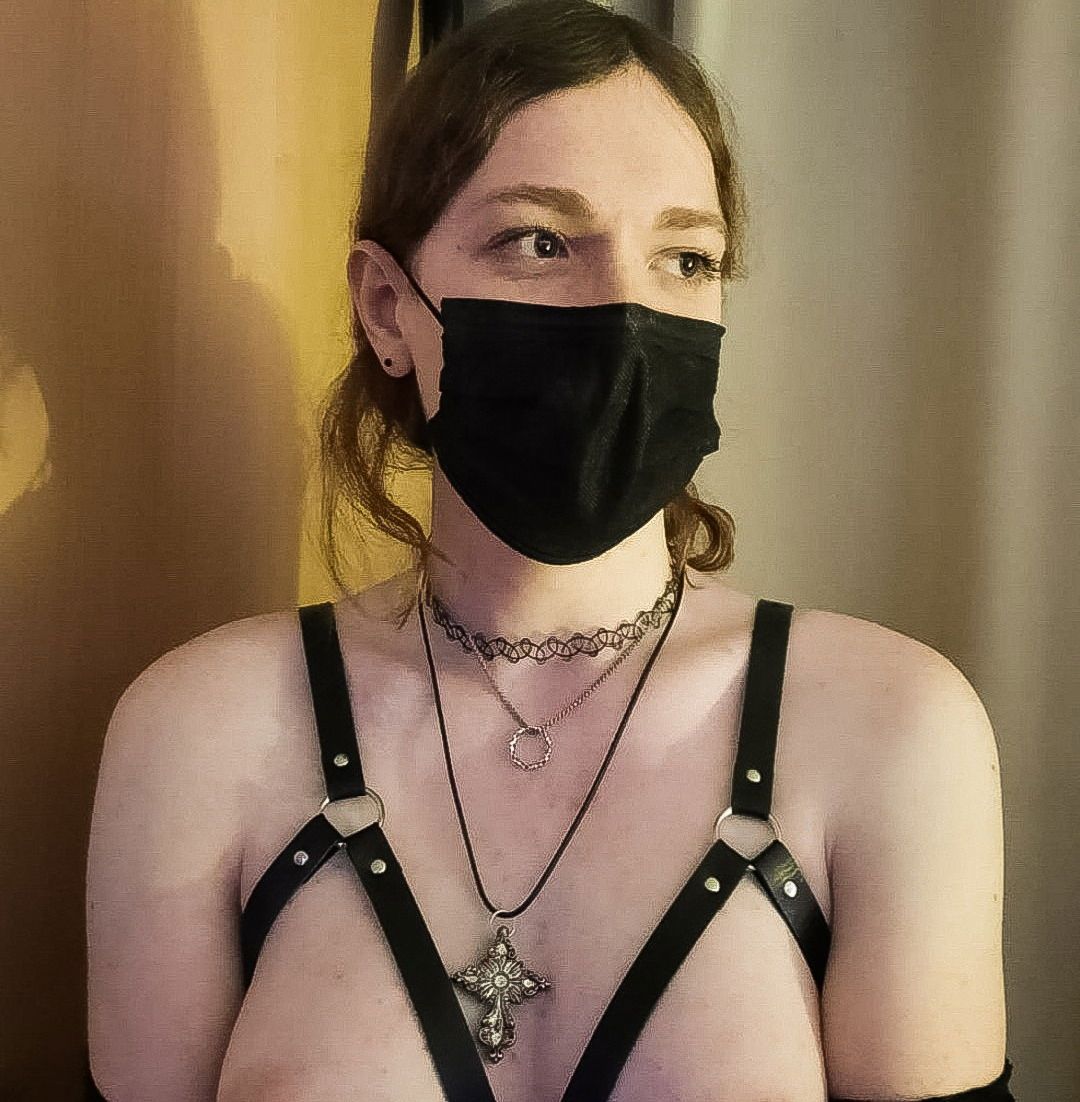 Lewd Skater Girl's avatar