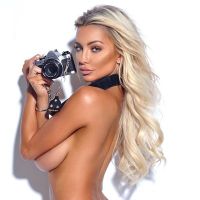 Lindsey Pelas's avatar