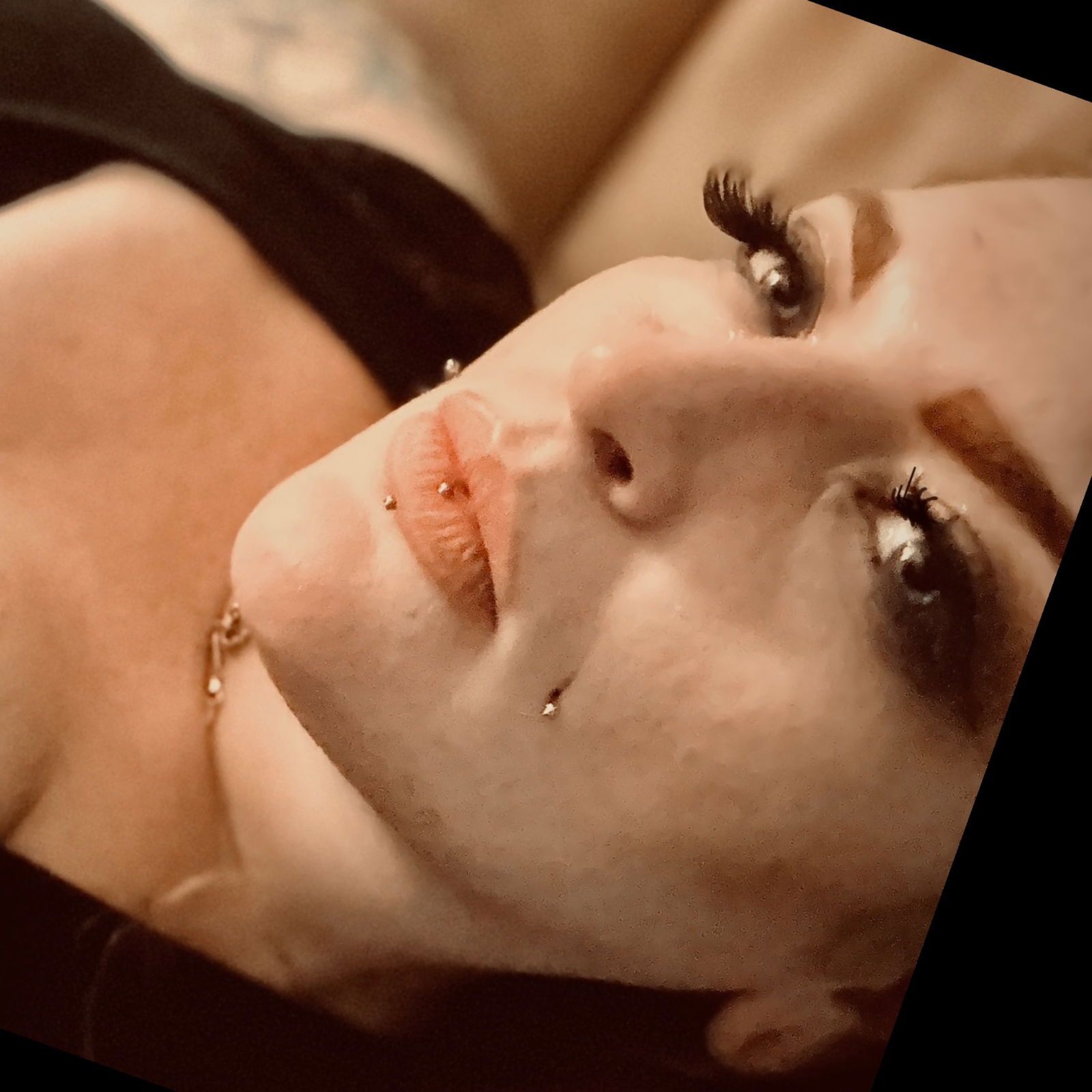 Lovely Lauren's avatar