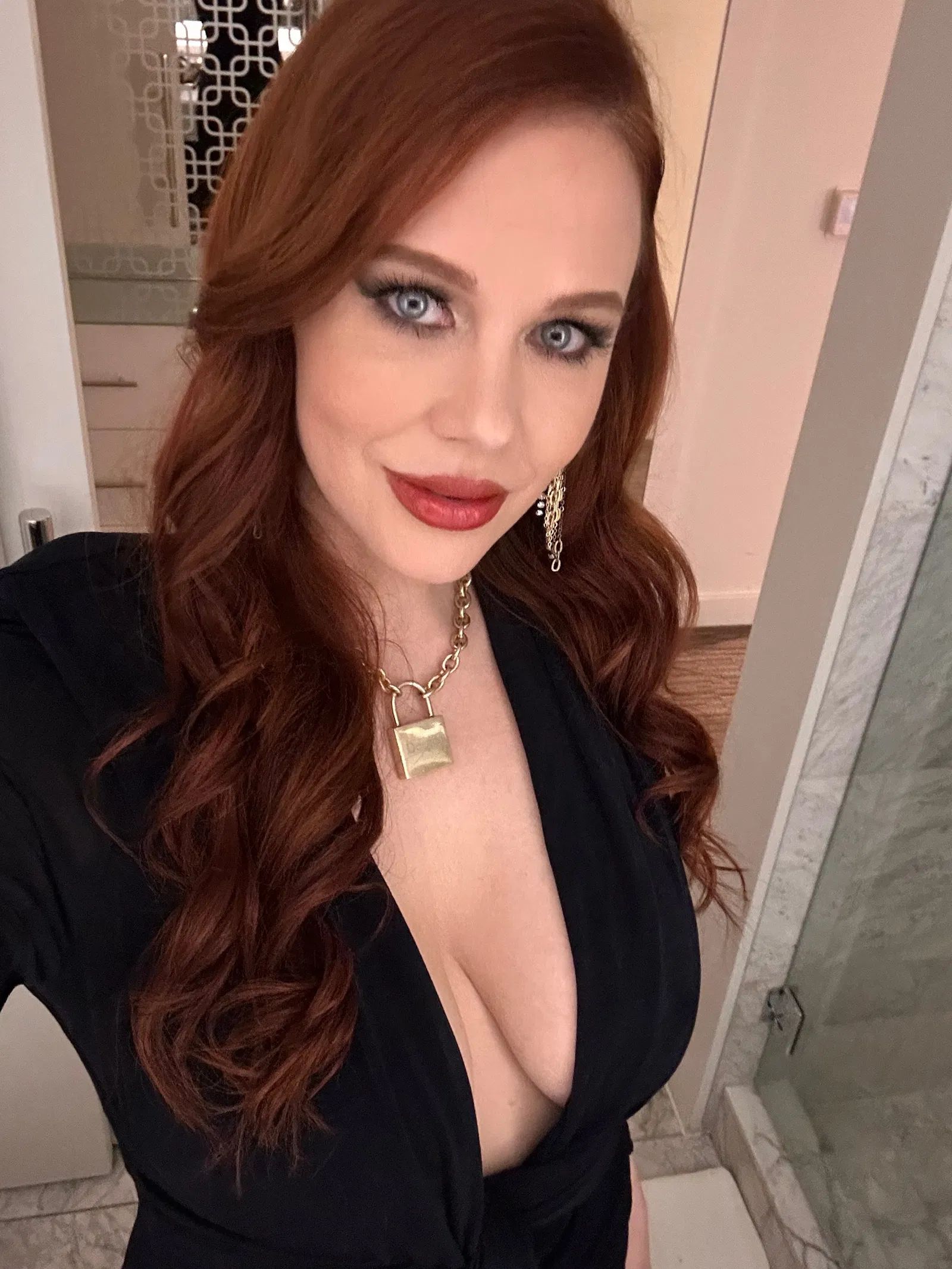 Maitland Ward's avatar