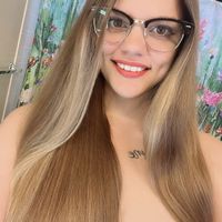 Molly Marie's avatar