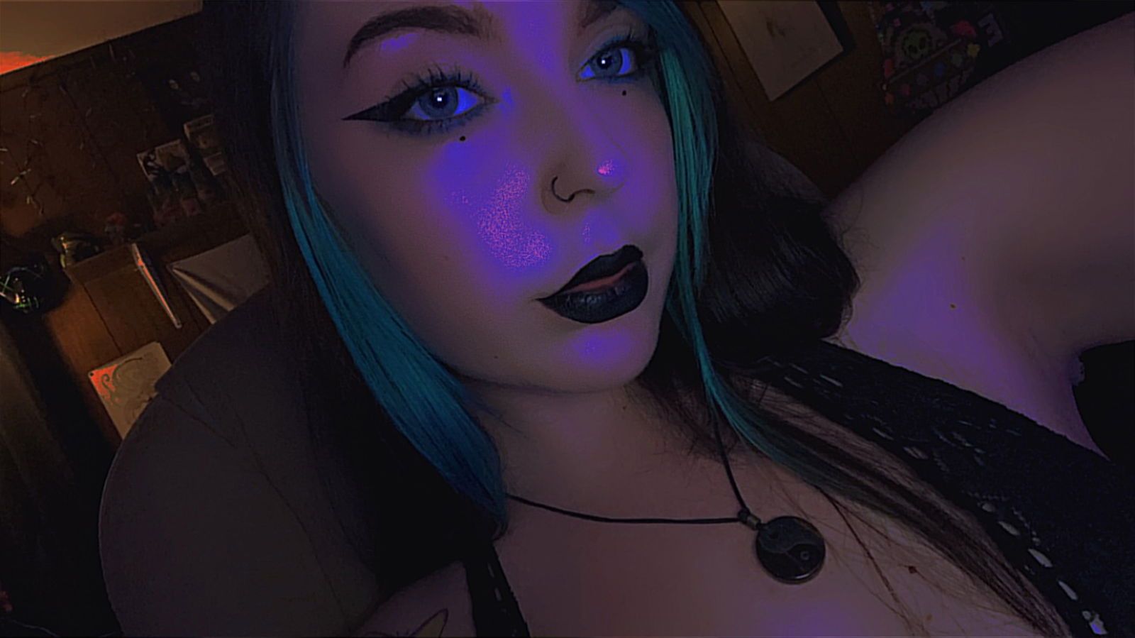 little ghoul 🎈's avatar