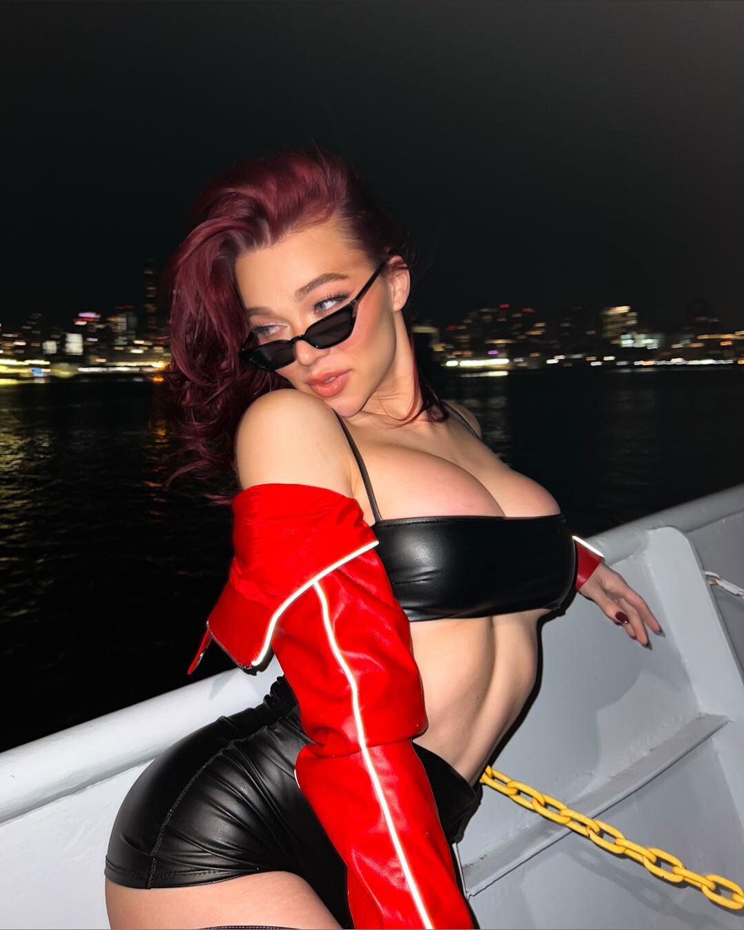 TS Emma Rose 🌹✨'s avatar