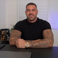 Primal & 100’s of women ♨️'s avatar