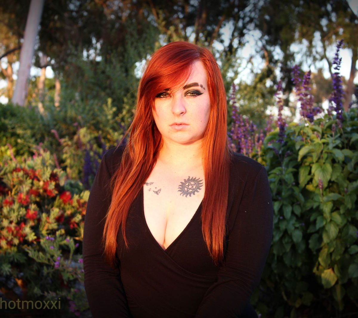 redhotmoxxi
