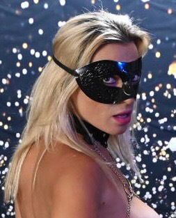 RileyTheFetishQueenJameson's avatar