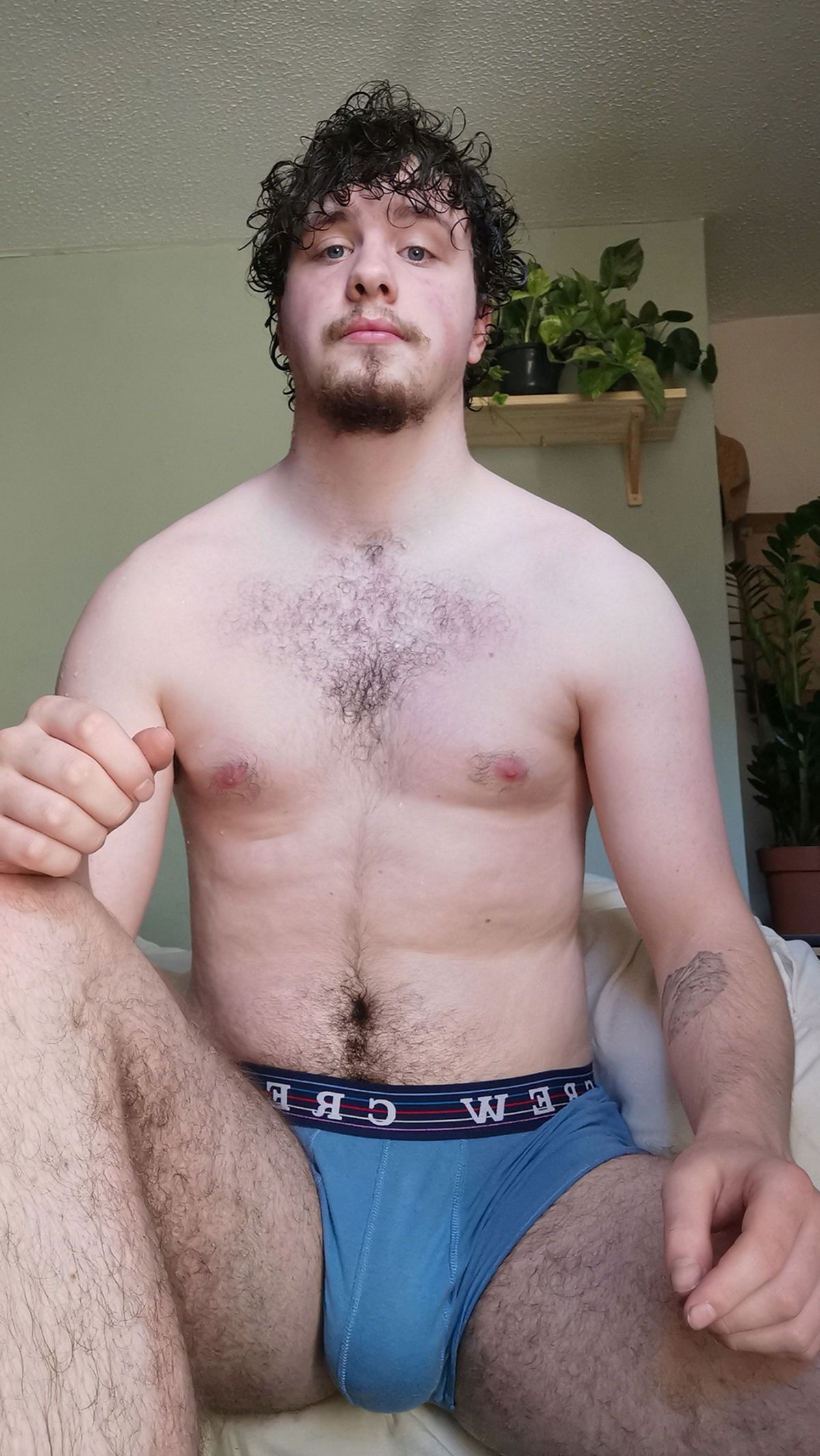 thatguyfromwalesufollow