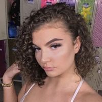 Allie Nicole's avatar