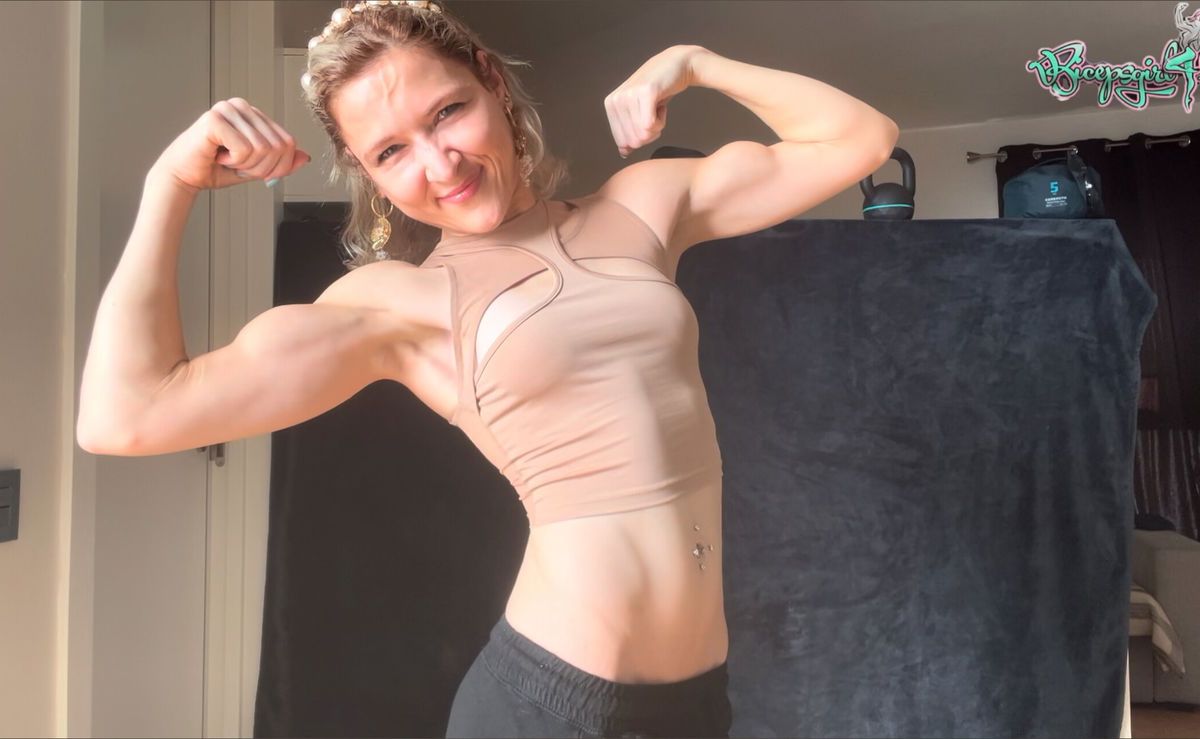 bicepsgirl4fun banner