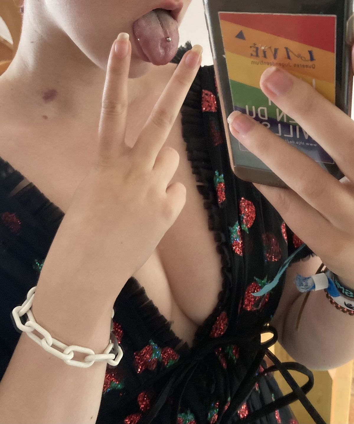 curvesandmuscles banner