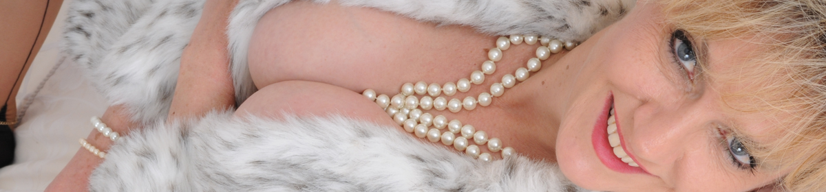 Top 10 Curvy & Mature OnlyFans Models in 2026