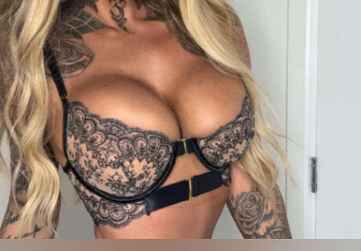 kayleighwanless banner