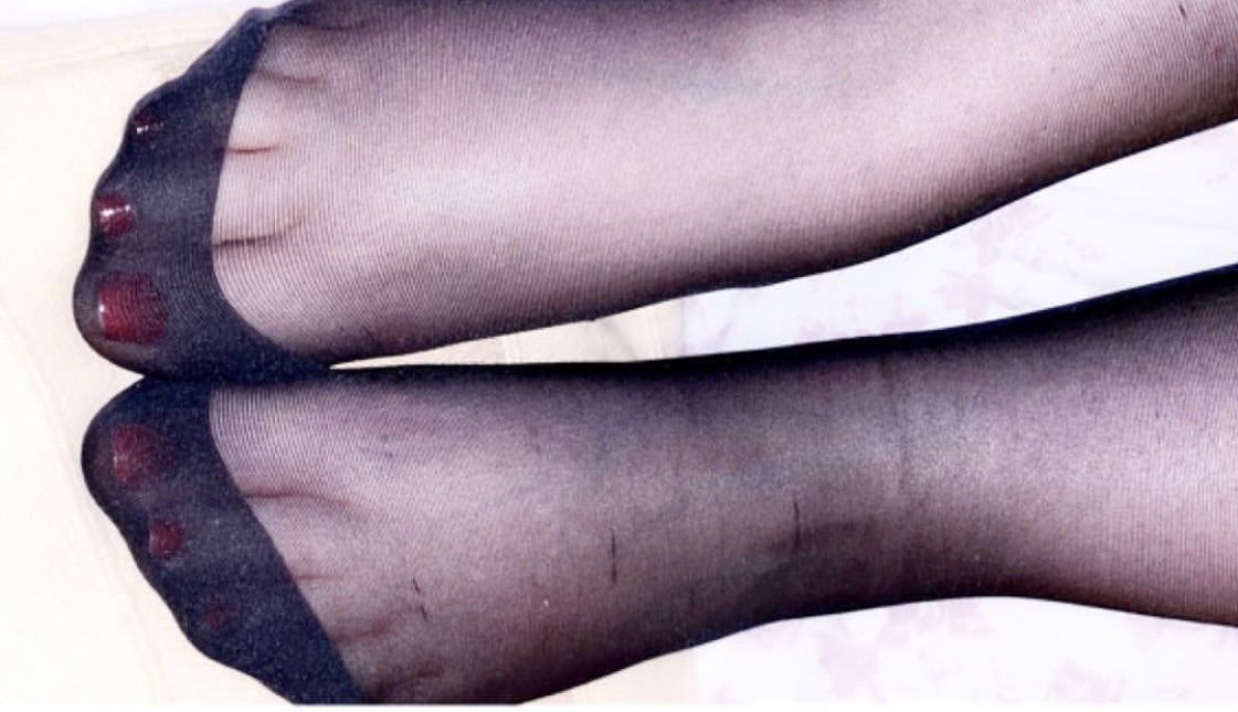 prettytoesandhose banner