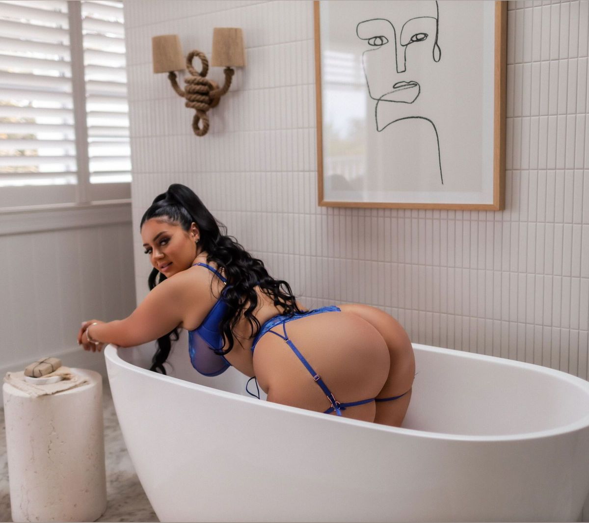 thisisveronica banner